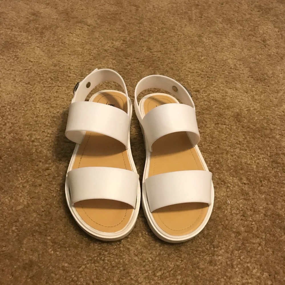 Kali sandals